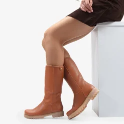 Bambina Botas de piel con forro interior de pelo.