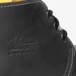 Bota Panama Botín de piel con forro interior de piel.