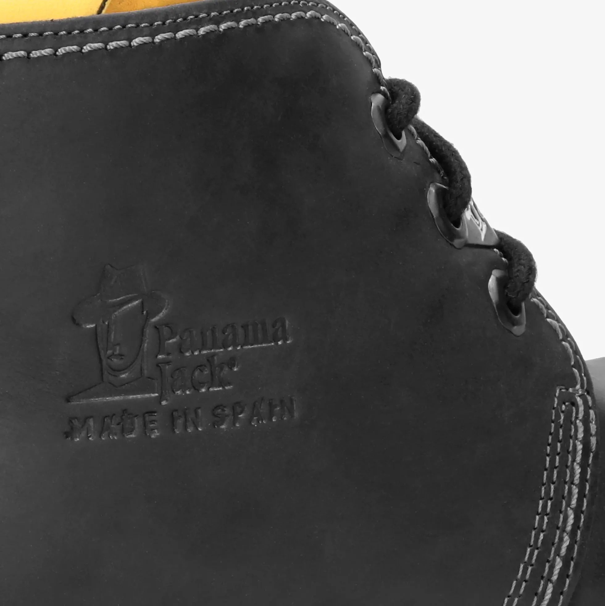 Bota Panama Botín de piel con forro interior de piel.