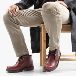Bota Panama Botín de piel con forro interior de piel.
