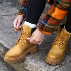 Cleo Botas de piel con forro interior de piel.