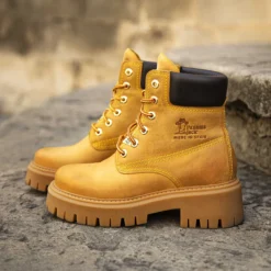 Cleo Botas de piel con forro interior de piel.