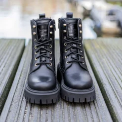 Farai Botas de piel con forro interior de pelo.
