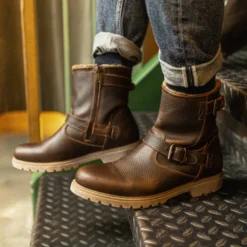 Faust Botas de piel con forro interior de pelo.