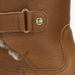 Felia Botas de piel con forro interior de pelo.