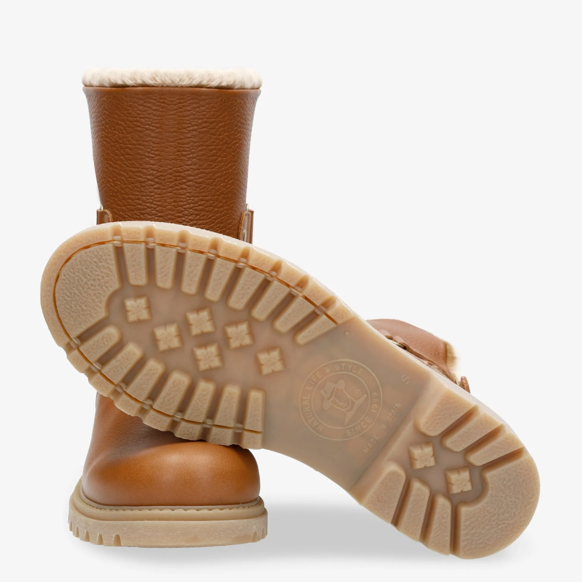 Felia Botas de piel con forro interior de pelo.