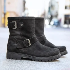 Felina Botas de piel con forro interior de piel.