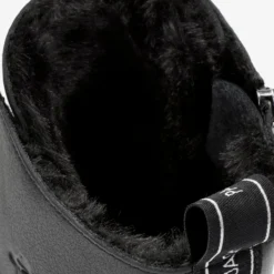 Frisia Botas de piel con forro interior de pelo.