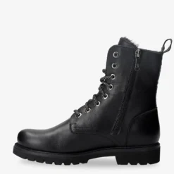 Frisia Botas de piel con forro interior de pelo.