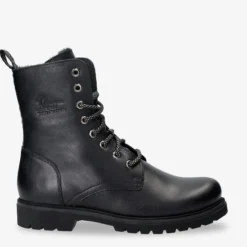 Frisia Botas de piel con forro interior de pelo.