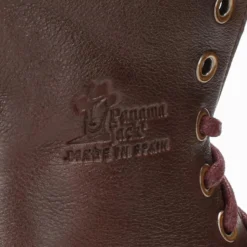 Frisia Botas de piel con forro interior de pelo.