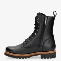 Frisia Botas de piel con forro interior de pelo.