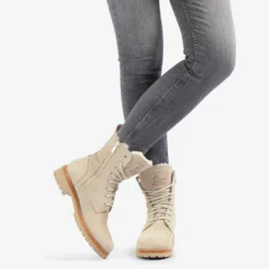 Frisia Botas de piel con forro interior de pelo.