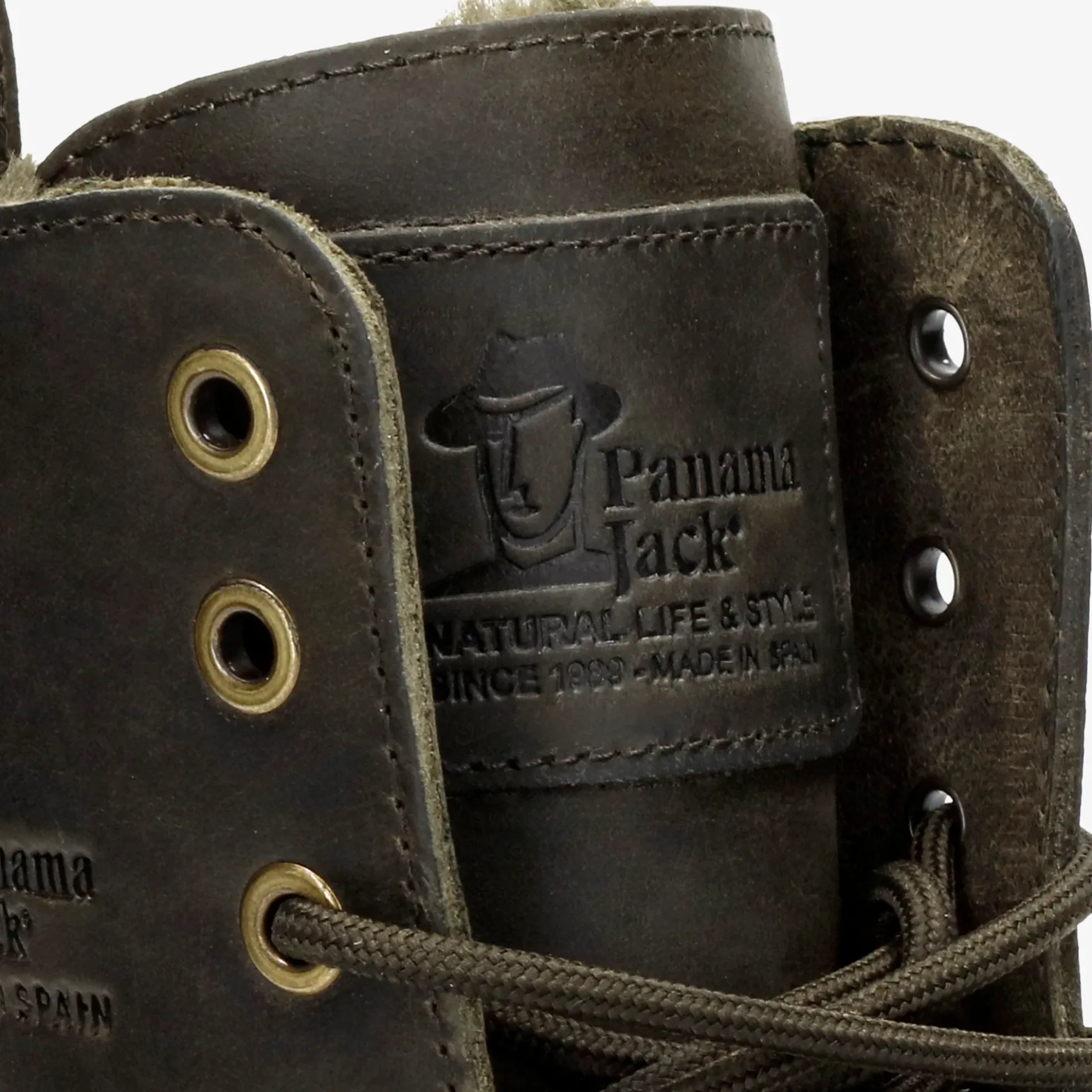 Frisia Botas de piel con forro interior de pelo.