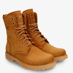 Frisia Botas de piel con forro interior de pelo.