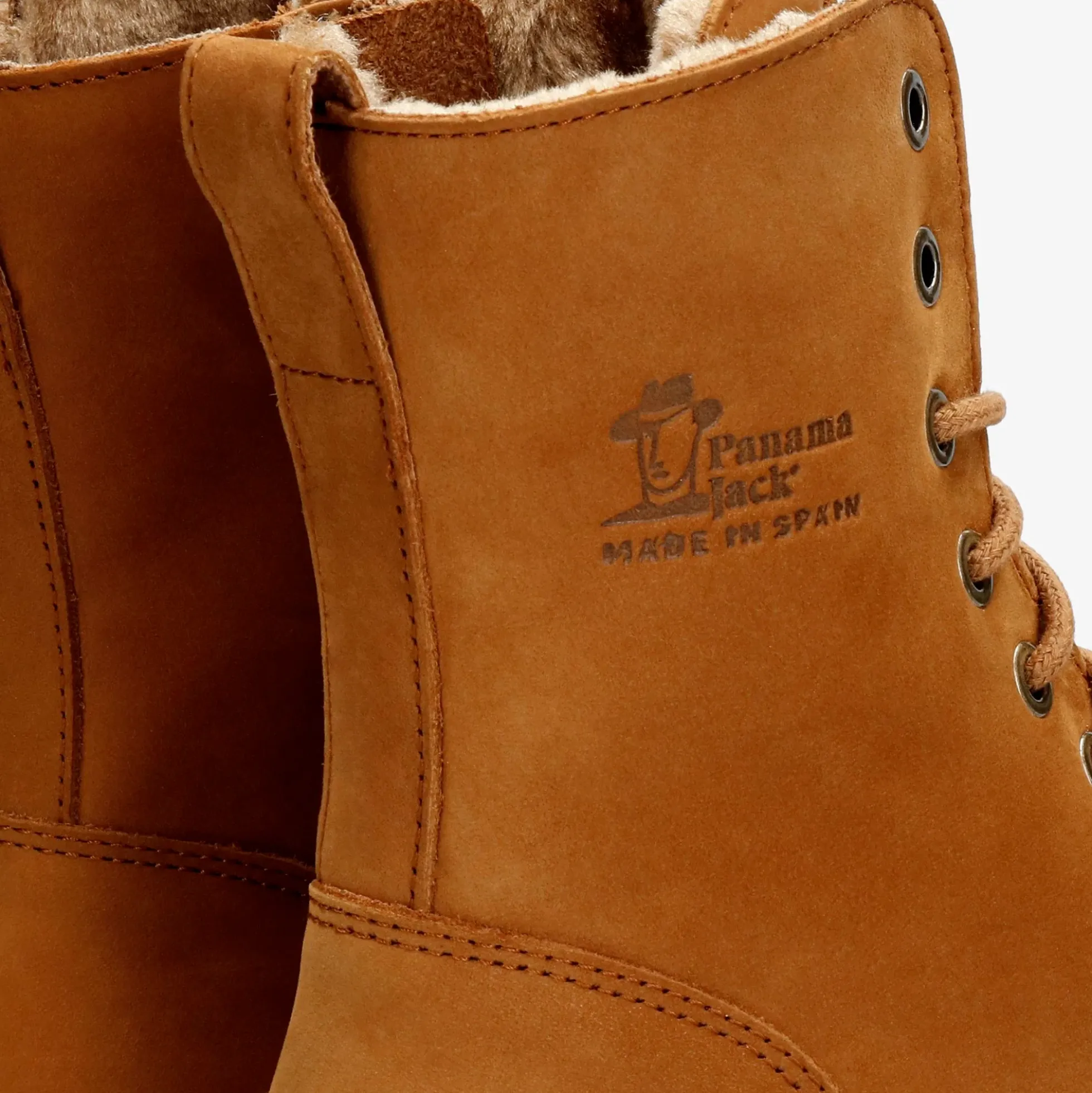 Frisia Botas de piel con forro interior de pelo.