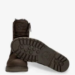 Frisia Igloo Botas de piel con forro interior de pelo natural.