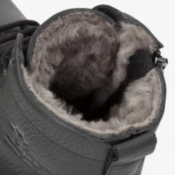 German Igloo Botín de piel con forro interior de pelo natural.