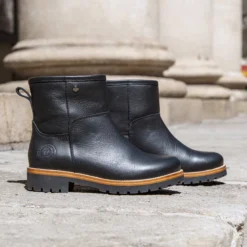 Grace Botas de piel con forro interior de pelo.