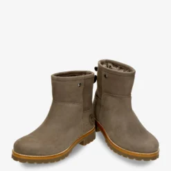 Grace Botas de piel con forro interior de pelo.