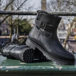 Javea Botas de piel con forro interior de pelo.