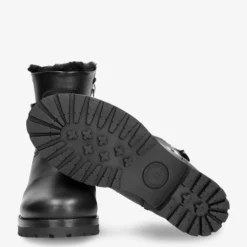 Javea Botas de piel con forro interior de pelo.