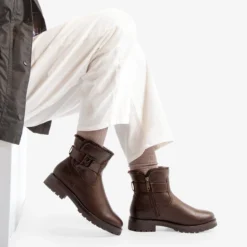 Javea Botas de piel con forro interior de pelo.