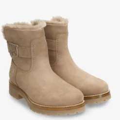 Javea Botas de piel con forro interior de pelo.