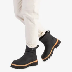 Laia Botas de piel con forro interior de pelo.