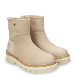 Laia Botas de piel con forro interior de pelo.