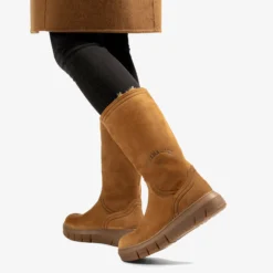 Neck Botas de piel con forro interior de pelo.