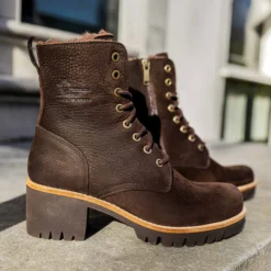 Padma Botas de piel con forro interior de pelo.