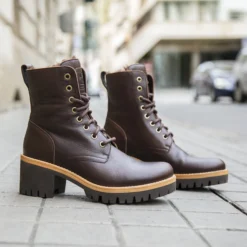 Padma Botas de piel con forro interior de pelo.