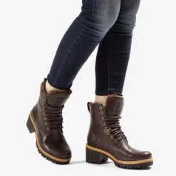 Padma Botas de piel con forro interior de pelo.