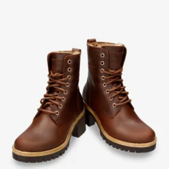 Padma Botas de piel con forro interior de pelo.