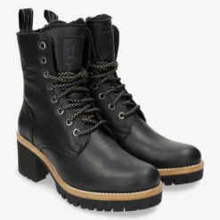 Padma Igloo Botas de piel con forro interior de pelo natural.