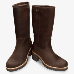 Patricia Botas de piel con forro interior de pelo.
