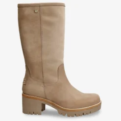 Patricia Botas de piel con forro interior de pelo.