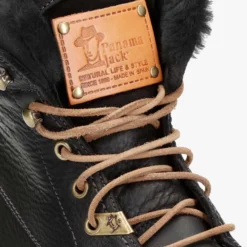 P03 Aviator Igloo Botas de piel con forro interior de pelo natural.