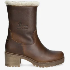 Piola Botas de piel con forro interior de pelo.