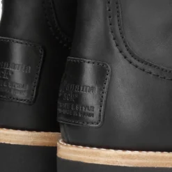 Piola Botas de piel con forro interior de pelo.