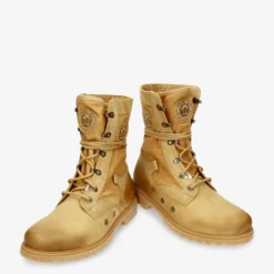 Route Boot Botas de piel con forro interior de tejido.